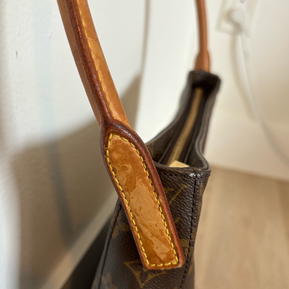 Louis Vuitton Monogram Looping MM - Picture 7 of 13